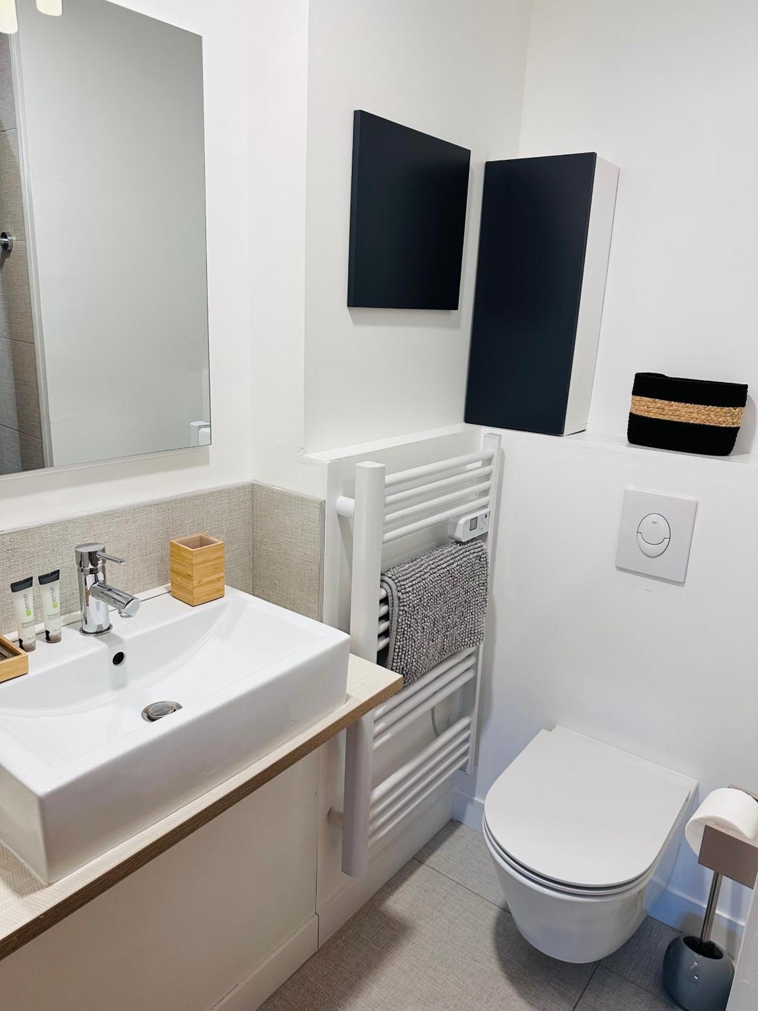 Appartements 3 Etoiles Terrasse Ou Patio Intra-Muros 에그모르트 외부 사진